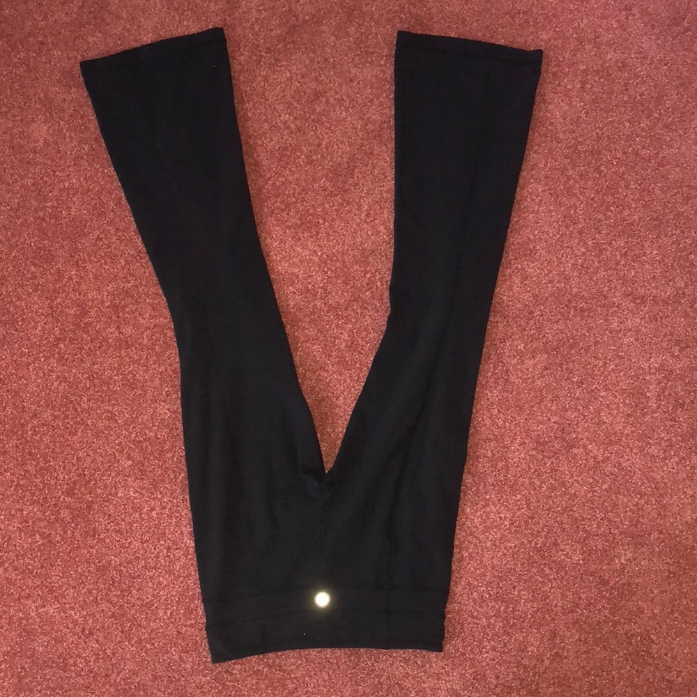 Lululemon throw back pant size 4